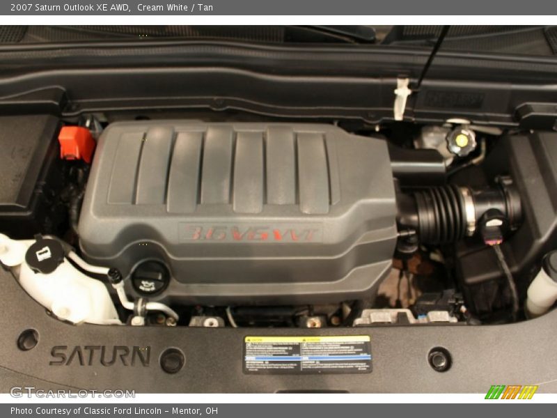 Cream White / Tan 2007 Saturn Outlook XE AWD