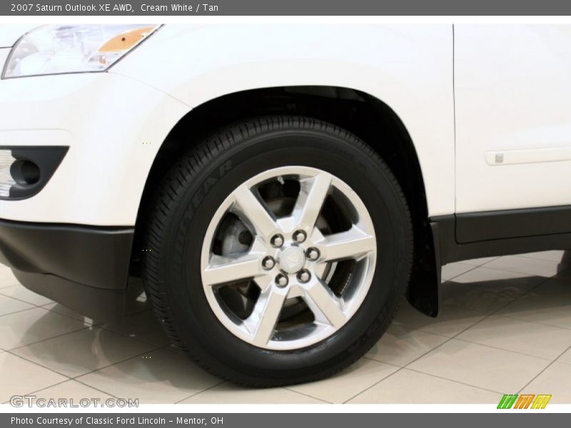 Cream White / Tan 2007 Saturn Outlook XE AWD