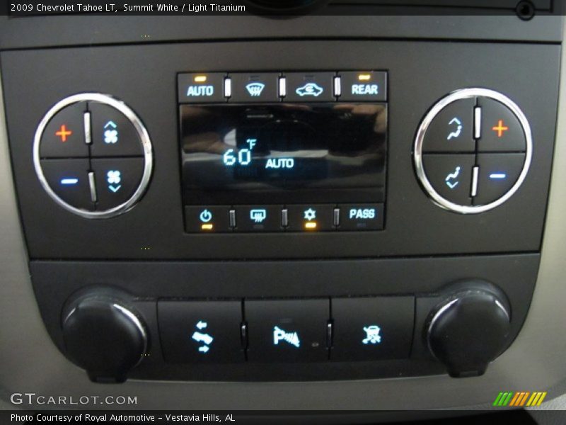 Controls of 2009 Tahoe LT