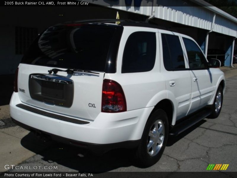 Frost White / Gray 2005 Buick Rainier CXL AWD