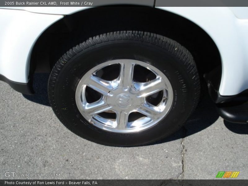 Frost White / Gray 2005 Buick Rainier CXL AWD