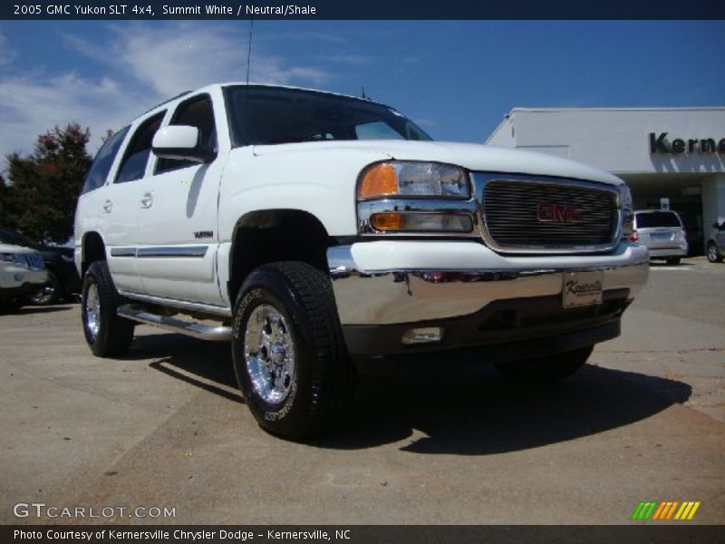 Summit White / Neutral/Shale 2005 GMC Yukon SLT 4x4