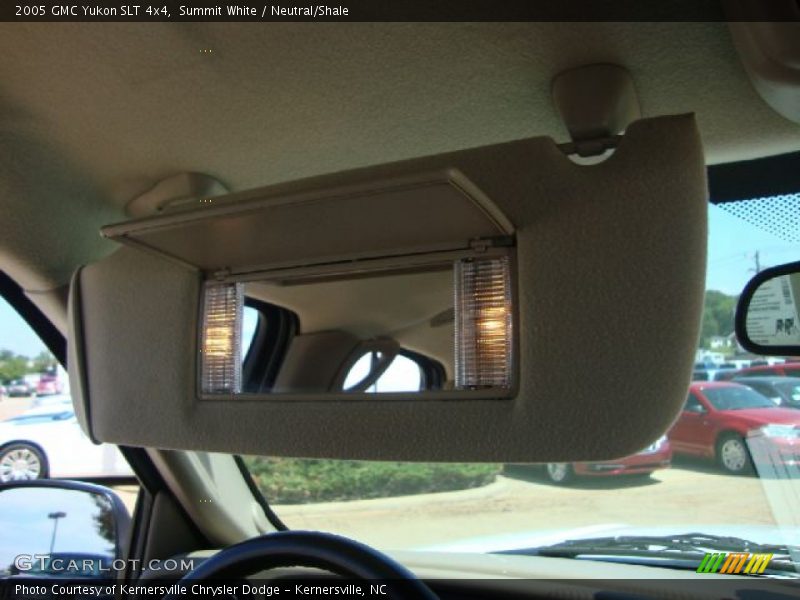 Summit White / Neutral/Shale 2005 GMC Yukon SLT 4x4