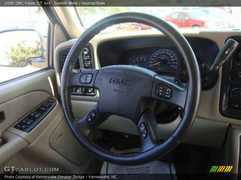 Summit White / Neutral/Shale 2005 GMC Yukon SLT 4x4