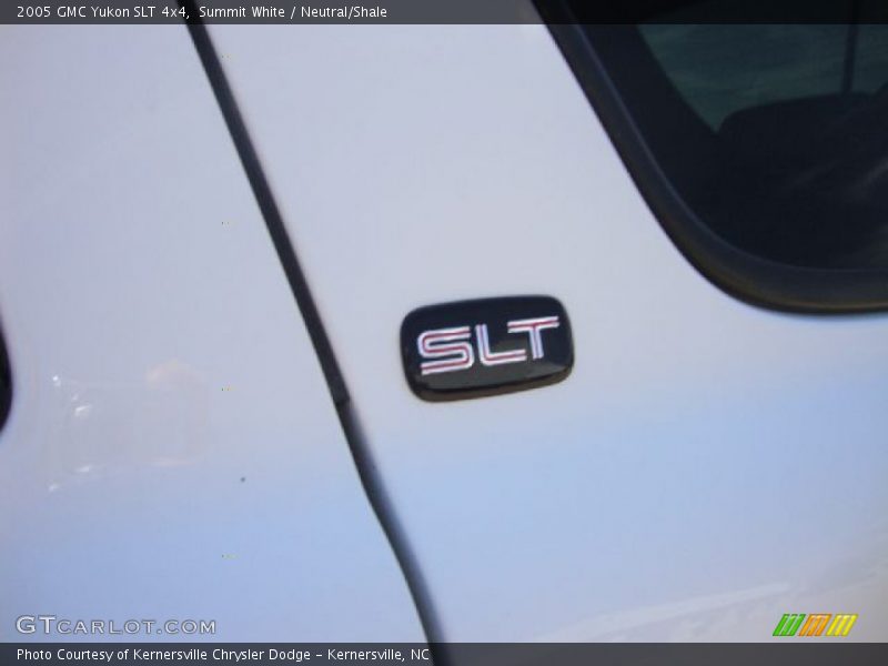 Summit White / Neutral/Shale 2005 GMC Yukon SLT 4x4
