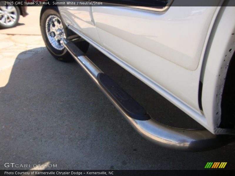 Summit White / Neutral/Shale 2005 GMC Yukon SLT 4x4