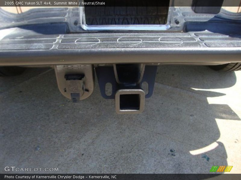 Summit White / Neutral/Shale 2005 GMC Yukon SLT 4x4