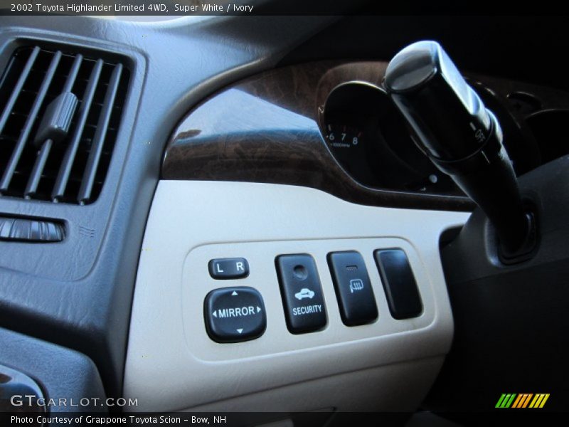 Super White / Ivory 2002 Toyota Highlander Limited 4WD