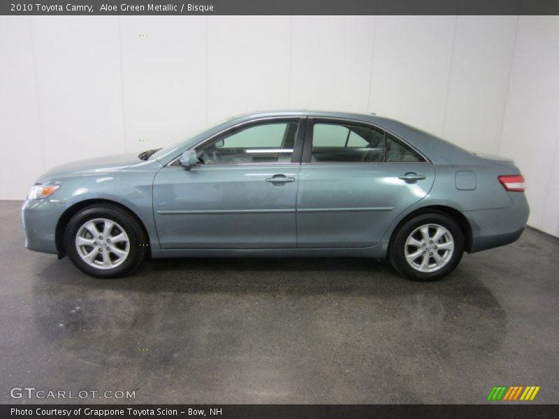 Aloe Green Metallic / Bisque 2010 Toyota Camry