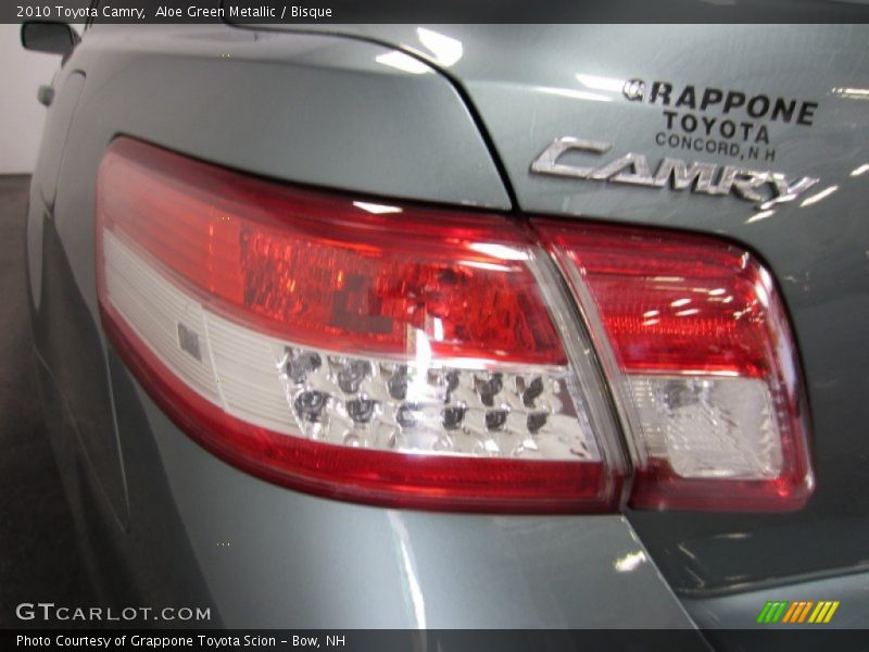 Aloe Green Metallic / Bisque 2010 Toyota Camry