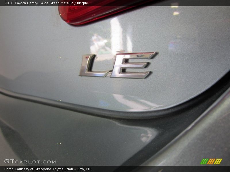 Aloe Green Metallic / Bisque 2010 Toyota Camry