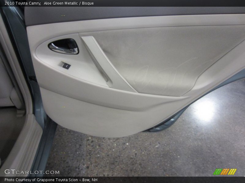 Aloe Green Metallic / Bisque 2010 Toyota Camry