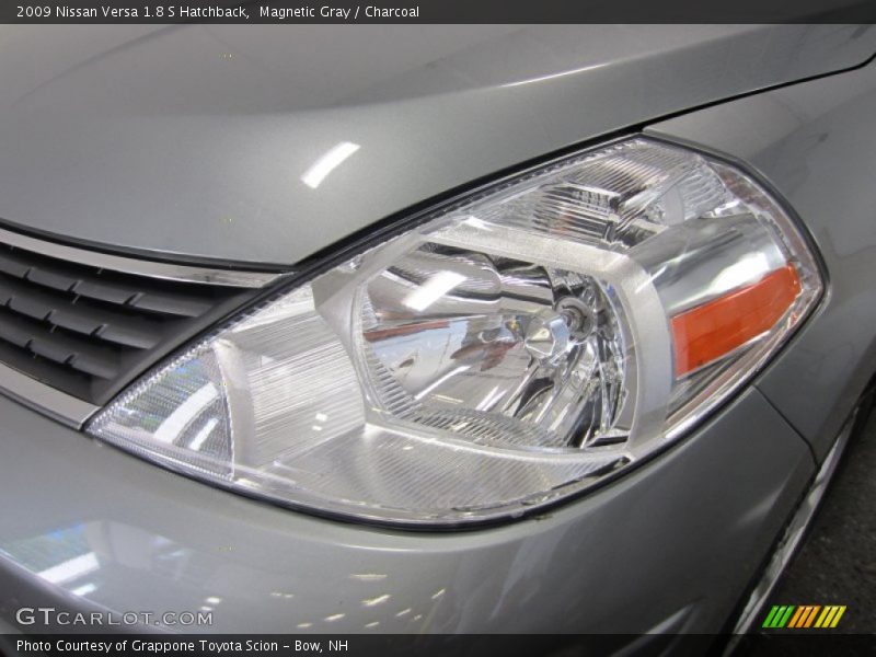 Magnetic Gray / Charcoal 2009 Nissan Versa 1.8 S Hatchback
