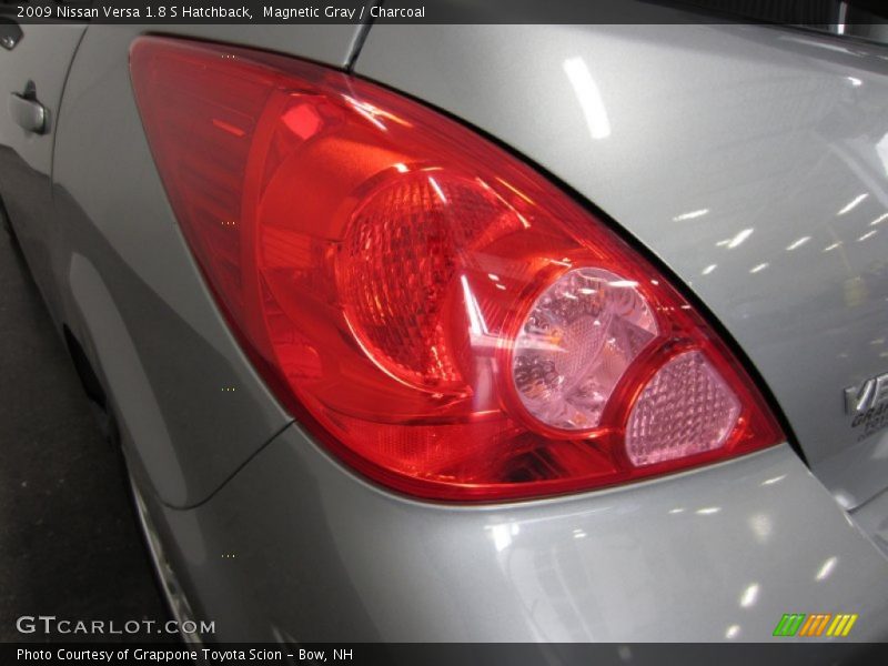 Magnetic Gray / Charcoal 2009 Nissan Versa 1.8 S Hatchback