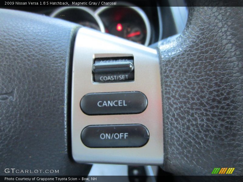 Magnetic Gray / Charcoal 2009 Nissan Versa 1.8 S Hatchback