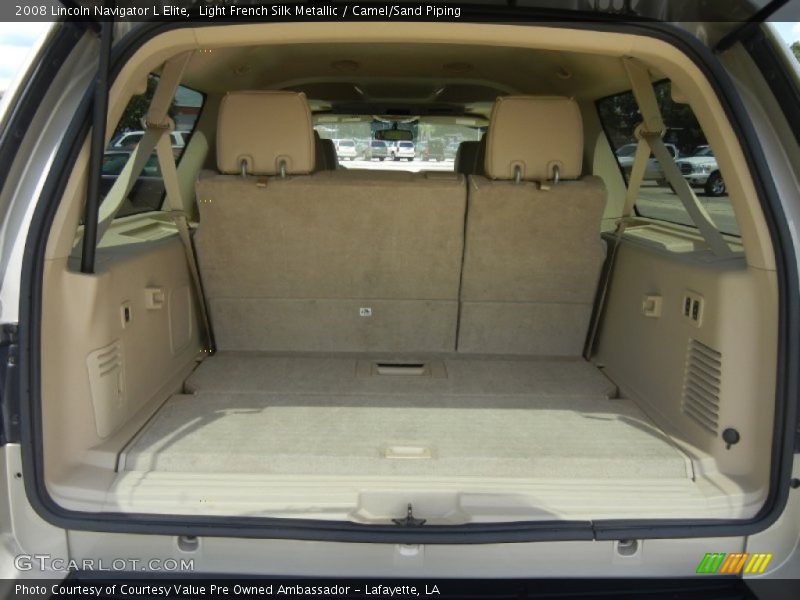 Light French Silk Metallic / Camel/Sand Piping 2008 Lincoln Navigator L Elite