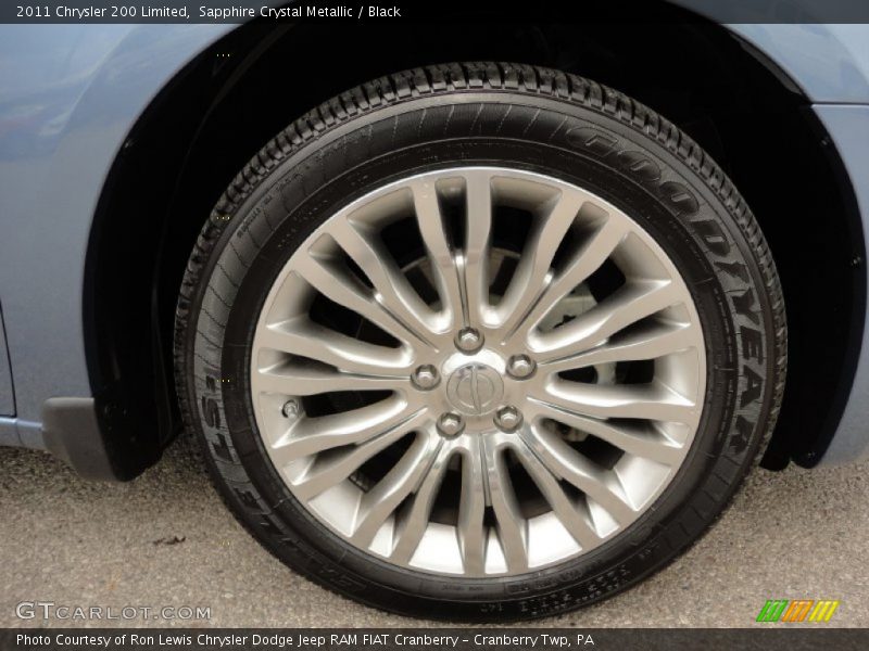 Sapphire Crystal Metallic / Black 2011 Chrysler 200 Limited