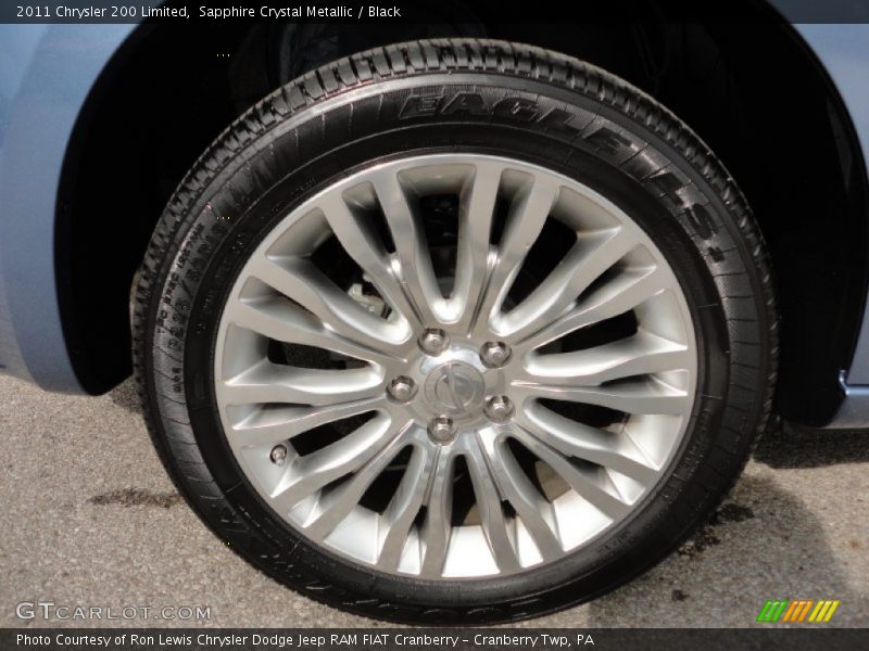 Sapphire Crystal Metallic / Black 2011 Chrysler 200 Limited