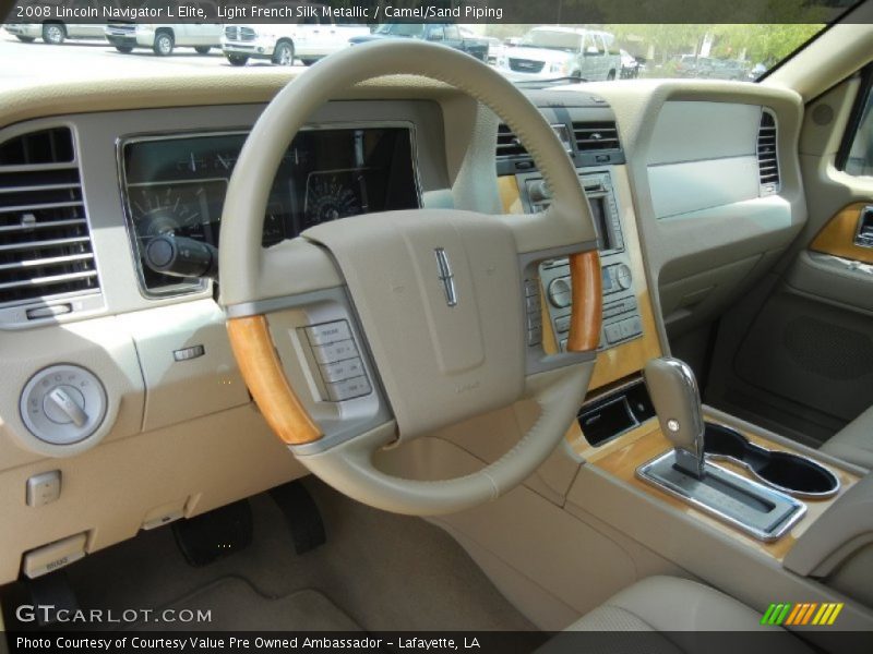 Light French Silk Metallic / Camel/Sand Piping 2008 Lincoln Navigator L Elite