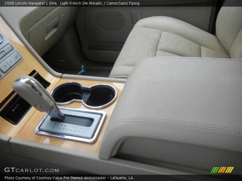 Light French Silk Metallic / Camel/Sand Piping 2008 Lincoln Navigator L Elite