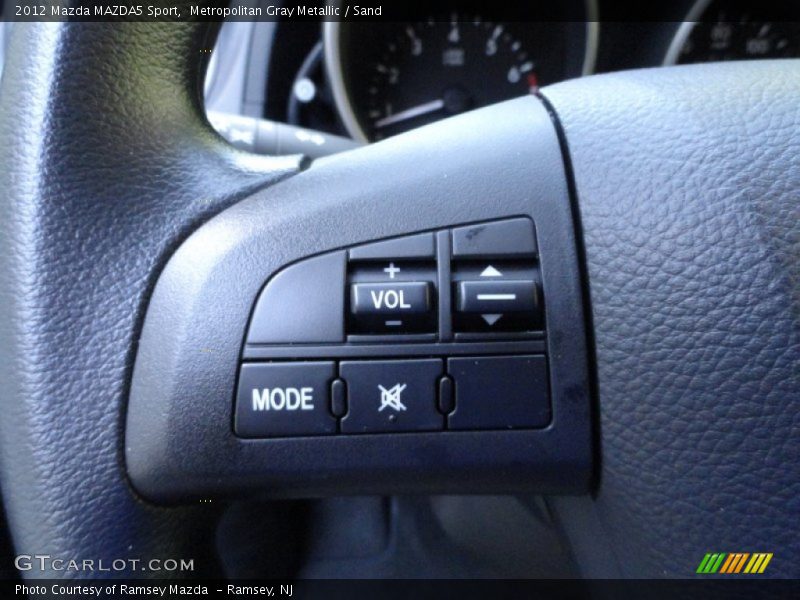 Controls of 2012 MAZDA5 Sport