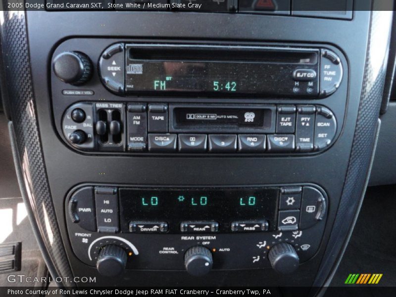 Stone White / Medium Slate Gray 2005 Dodge Grand Caravan SXT