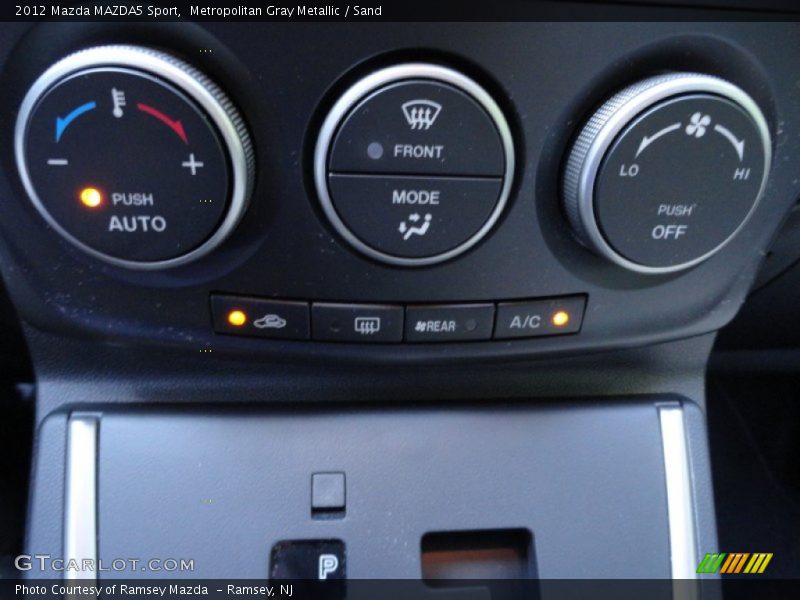 Controls of 2012 MAZDA5 Sport