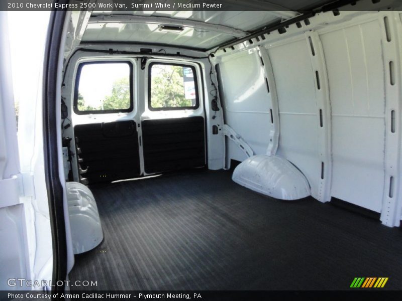  2010 Express 2500 Work Van Trunk