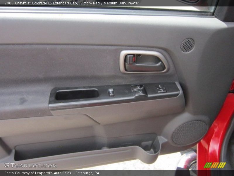 Victory Red / Medium Dark Pewter 2005 Chevrolet Colorado LS Extended Cab
