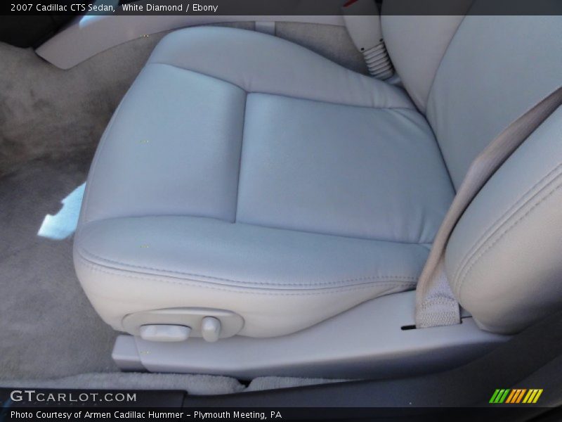 White Diamond / Ebony 2007 Cadillac CTS Sedan