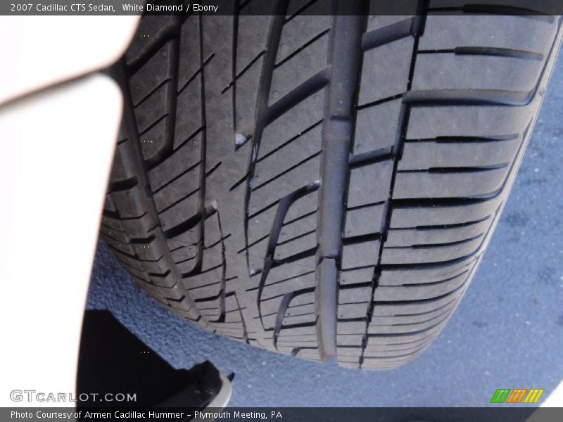 White Diamond / Ebony 2007 Cadillac CTS Sedan
