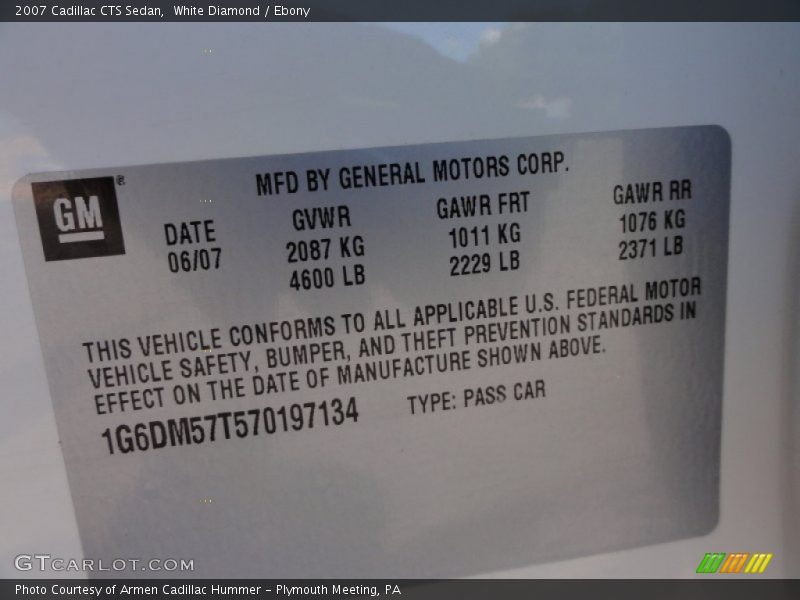 White Diamond / Ebony 2007 Cadillac CTS Sedan