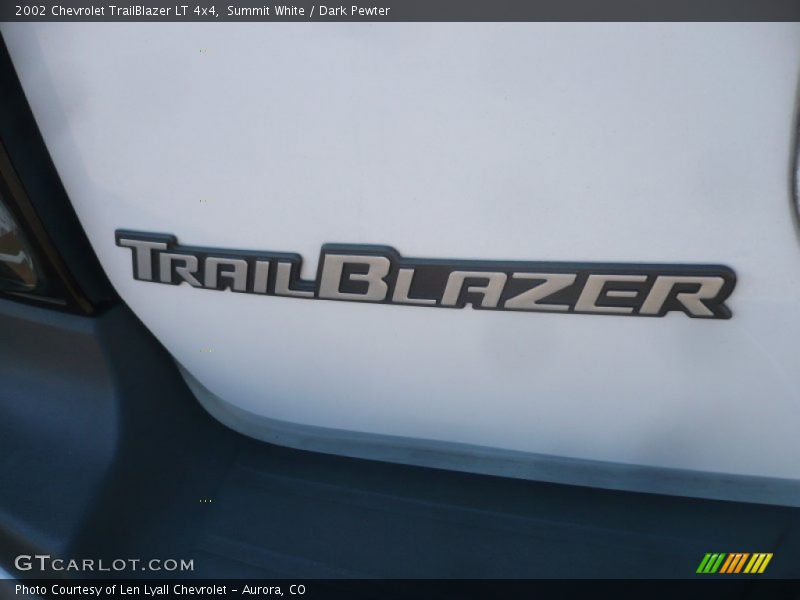 Summit White / Dark Pewter 2002 Chevrolet TrailBlazer LT 4x4