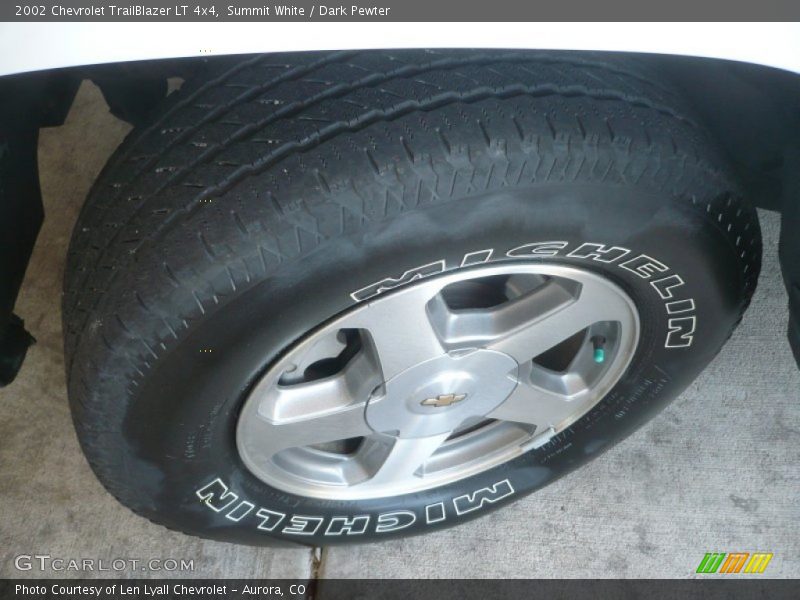 Summit White / Dark Pewter 2002 Chevrolet TrailBlazer LT 4x4