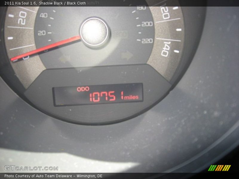 Shadow Black / Black Cloth 2011 Kia Soul 1.6