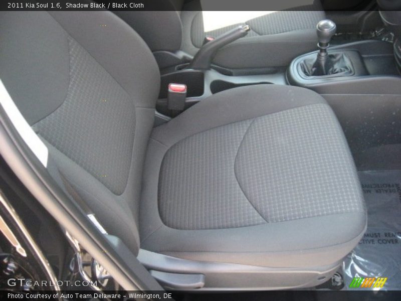 Shadow Black / Black Cloth 2011 Kia Soul 1.6