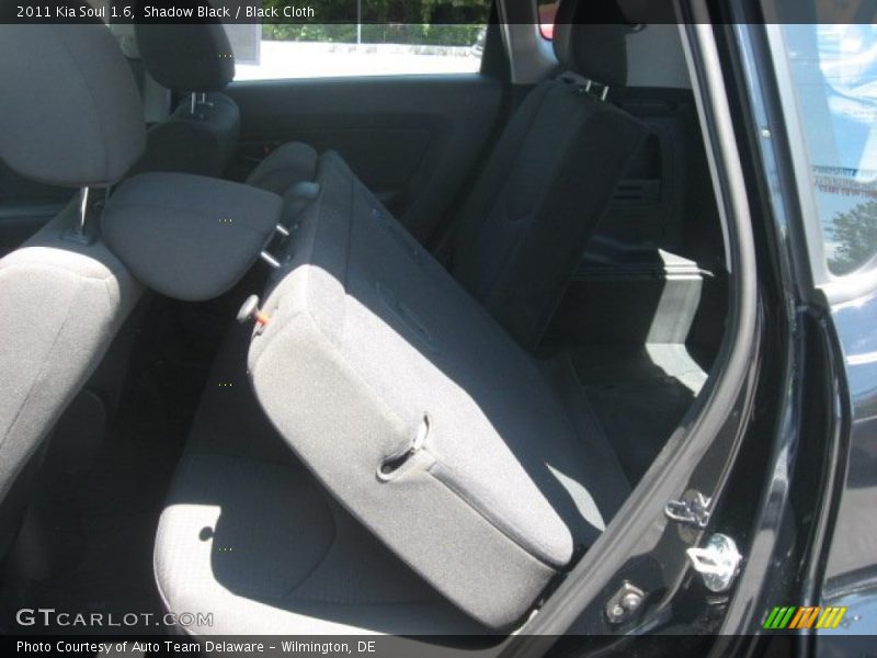 Shadow Black / Black Cloth 2011 Kia Soul 1.6
