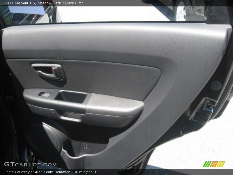 Shadow Black / Black Cloth 2011 Kia Soul 1.6