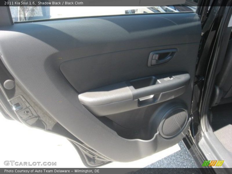 Shadow Black / Black Cloth 2011 Kia Soul 1.6