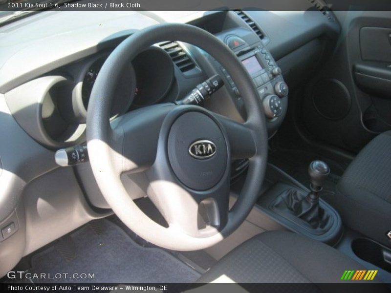 Shadow Black / Black Cloth 2011 Kia Soul 1.6