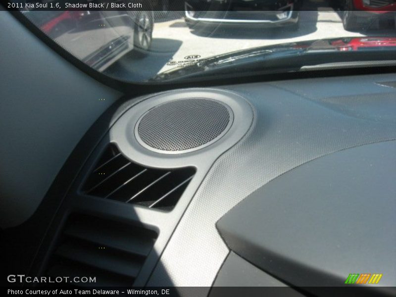 Shadow Black / Black Cloth 2011 Kia Soul 1.6