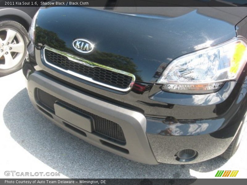 Shadow Black / Black Cloth 2011 Kia Soul 1.6