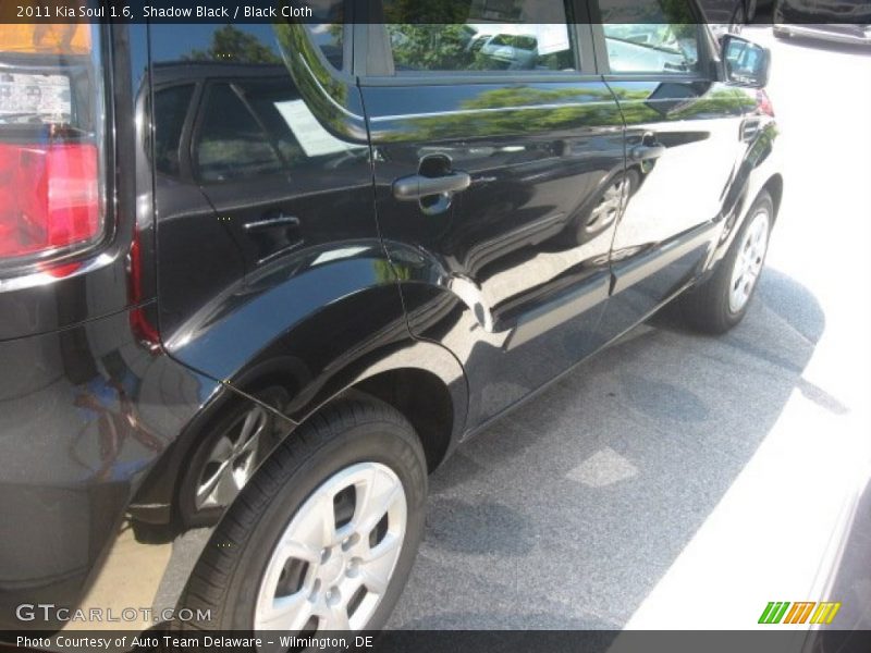 Shadow Black / Black Cloth 2011 Kia Soul 1.6