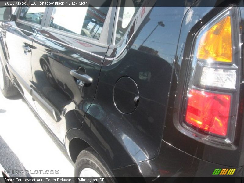 Shadow Black / Black Cloth 2011 Kia Soul 1.6
