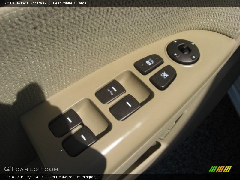 Pearl White / Camel 2010 Hyundai Sonata GLS