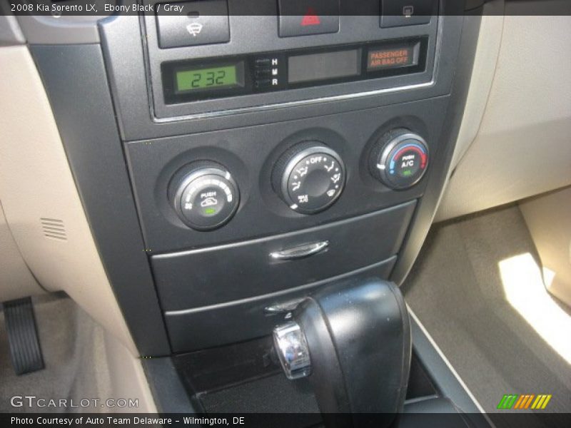 Ebony Black / Gray 2008 Kia Sorento LX