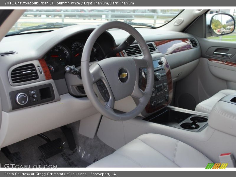Summit White / Light Titanium/Dark Titanium 2011 Chevrolet Suburban LT