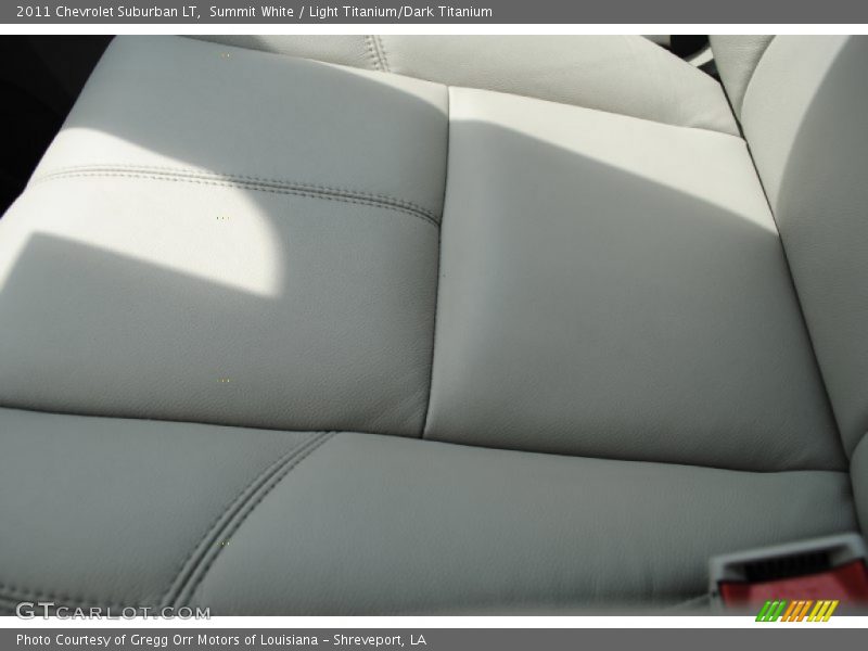 Summit White / Light Titanium/Dark Titanium 2011 Chevrolet Suburban LT