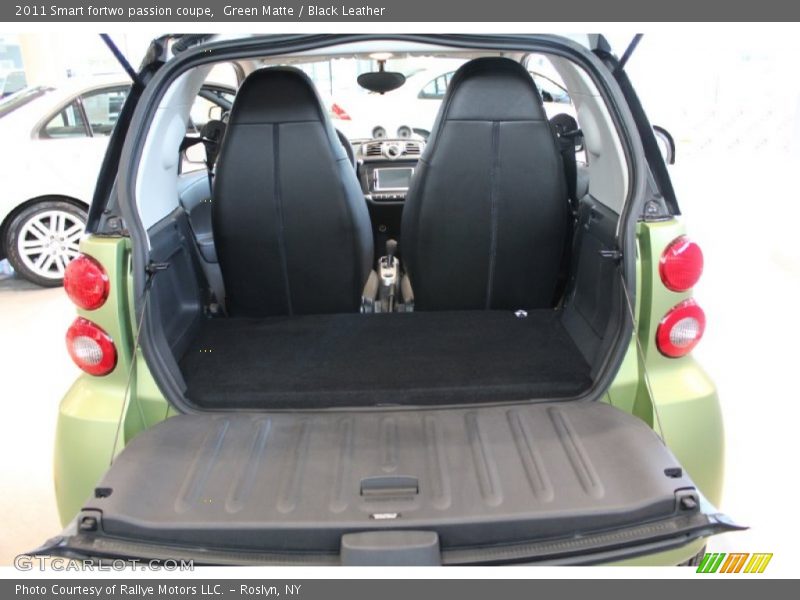  2011 fortwo passion coupe Trunk