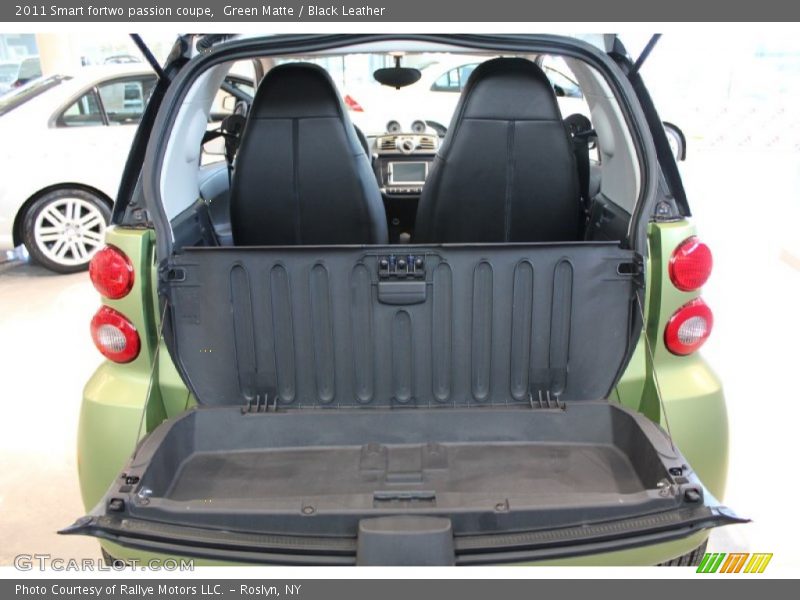  2011 fortwo passion coupe Trunk